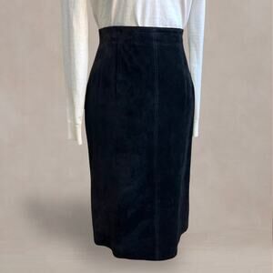 Vintage 90s Lord & Taylor 100% Silky Pig Suede Black High Waist Pencil Skirt 6